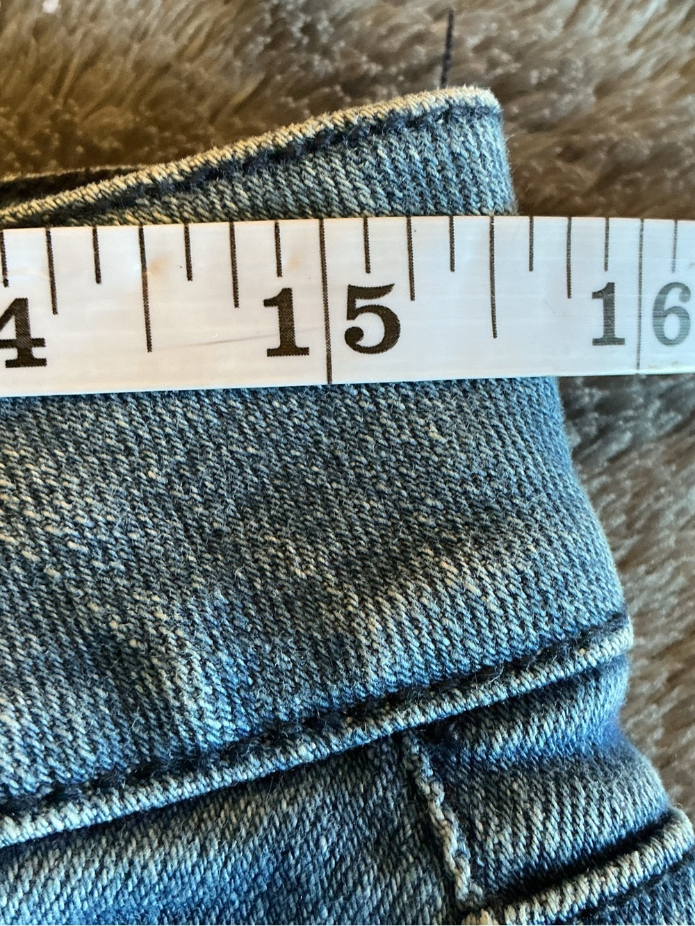 American Eagle Outfitters shortie stretch cuffed cut off shorts size 10 EUC - Picture 8 of 16